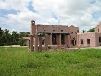 Hequembourg House